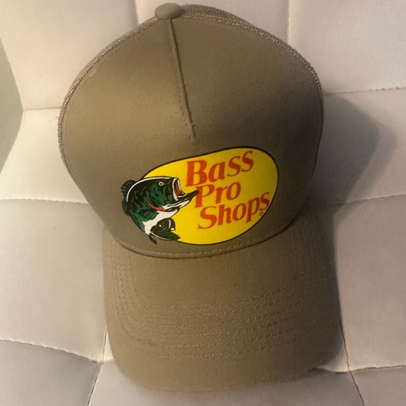 Bass Pro Shops Other - Bass Pro Shops Tan Cap